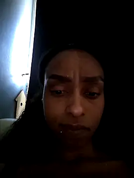 Snapshot of Hazel_Dollxx chatting on May 9, 5:01 am Hazel Dollxx online show from May 9, 5:01 am