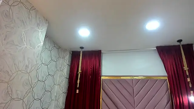 rubyrouge   online show from October 9, 7:01 pm