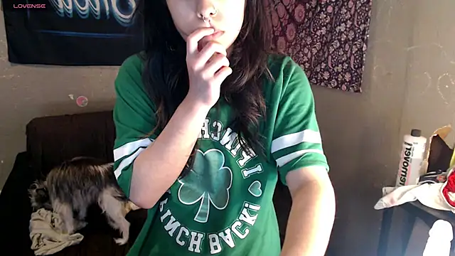 Snapshot of London_Ray chatting on March 21, 9:07 pm London Ray online show from March 21, 9:07 pm