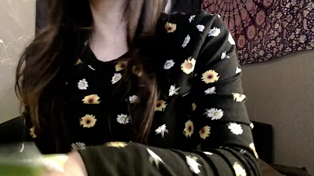Snapshot of London_Ray chatting on May 22, 1:35 am London Ray online show from May 22, 1:35 am