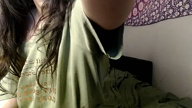 Snapshot of London_Ray chatting on June 6, 11:31 pm London Ray online show from June 6, 11:31 pm