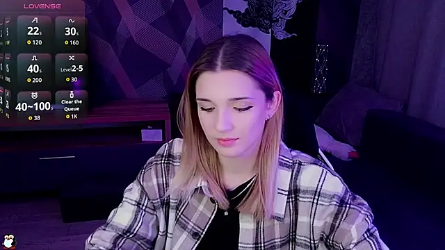 Snapshot of Sandy_Belle chatting on October 19, 6:08 pm Sandy Belle online show from October 19, 6:08 pm