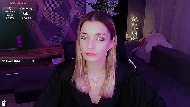 Snapshot of Sandy_Belle chatting on November 26, 5:25 pm Sandy Belle online show from November 26, 5:25 pm