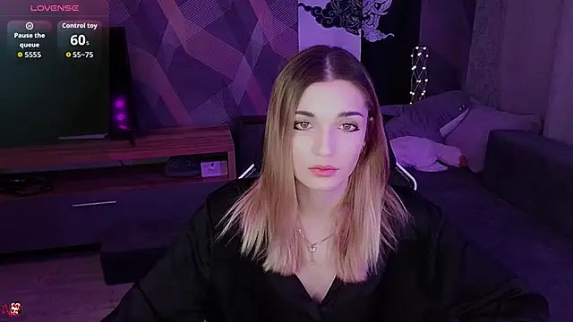 Snapshot of Sandy_Belle chatting on December 2, 11:45 pm Sandy Belle online show from December 2, 11:45 pm