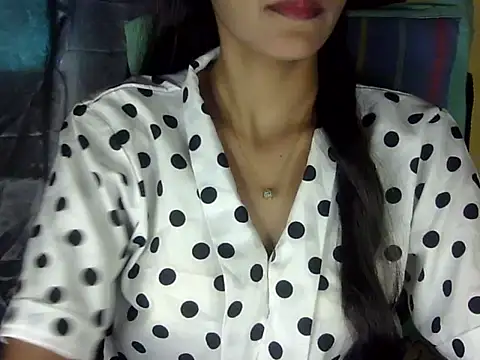 Snapshot of zara_Khan0 chatting on October 22, 3:40 am zara Khan0 online show from October 22, 3:40 am