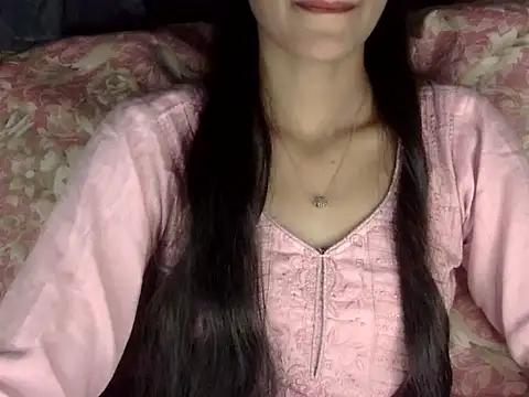 Snapshot of zara_Khan0 chatting on November 7, 3:12 pm zara Khan0 online show from November 7, 3:12 pm