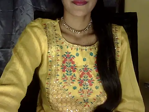 Snapshot of zara_Khan0 chatting on November 20, 1:44 pm zara Khan0 online show from November 20, 1:44 pm