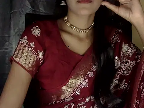 Snapshot of zara_Khan0 chatting on November 23, 4:40 pm zara Khan0 online show from November 23, 4:40 pm