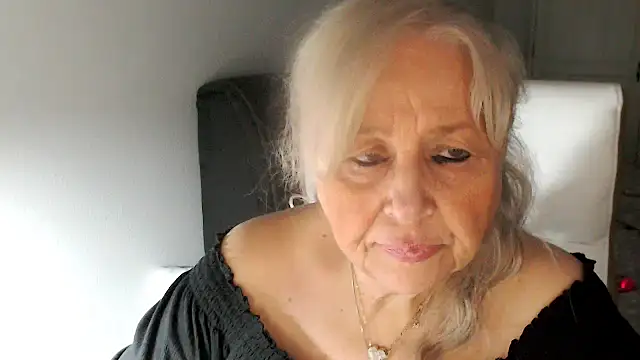 SusiLifeXXX online show from February 6, 7:39 pm