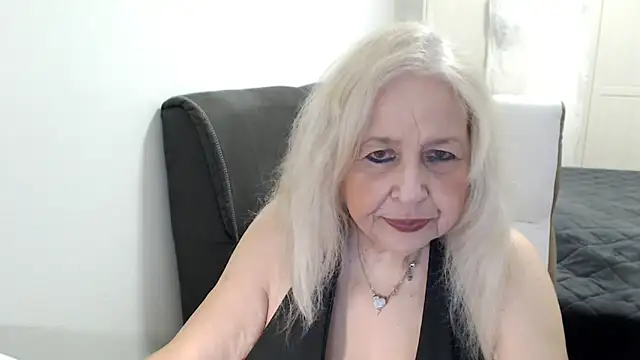 SusiLifeXXX online show from March 18, 7:39 pm