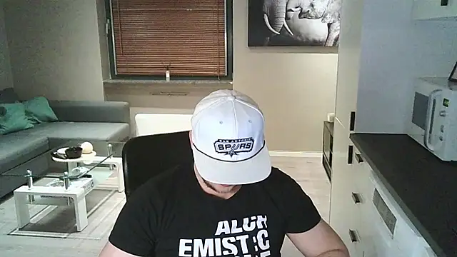 Dartanjanas13 online show from October 18, 9:04 pm