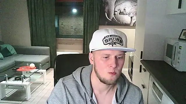 Dartanjanas13 online show from February 6, 7:39 pm