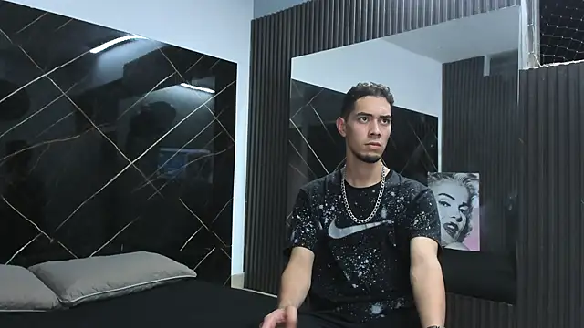  Axel 09 online show from April 7, 3:40 am