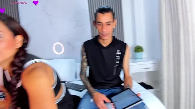 JackAndRosse  online show from June 15, 1:24 pm