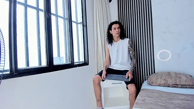 JackAndRosse  online show from July 19, 1:15 pm