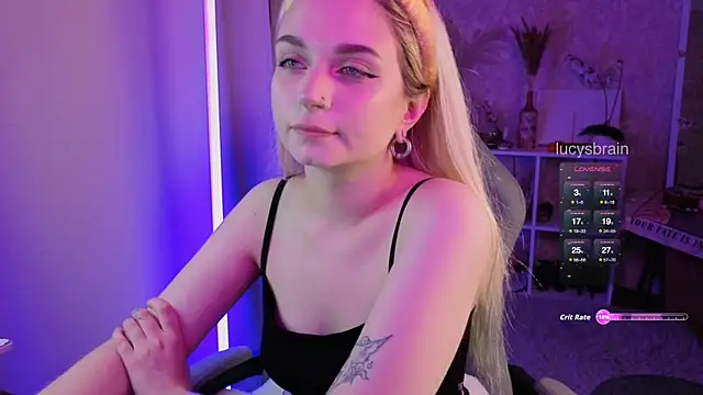 Lucyinthesheets online show from September 28, 3:28 pm