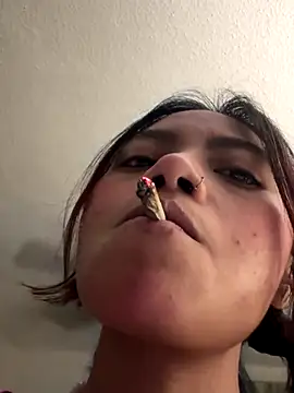 Nia Desire online show from November 20, 8:14 am