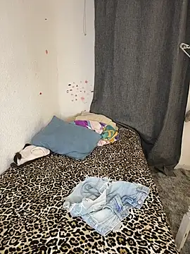 Nia Desire online show from April 28, 6:51 am