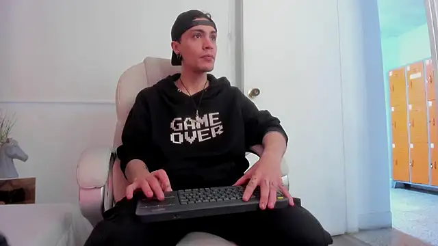 dark sun302 online show from November 30, 9:30 pm