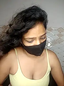 Snapshot of SonY-CaM2 chatting on February 3, 11:32 pm SonY-CaM2 online show from February 3, 11:32 pm