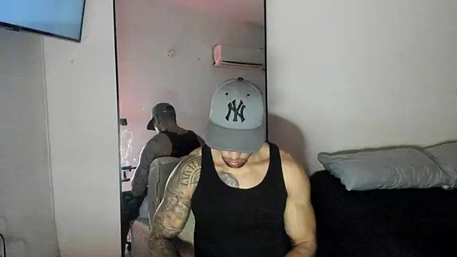 Snapshot of ThiagoLugo chatting on September 11, 2:28 pm ThiagoLugo online show from September 11, 2:28 pm