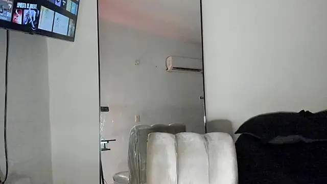 Snapshot of ThiagoLugo chatting on September 23, 4:10 pm ThiagoLugo online show from September 23, 4:10 pm