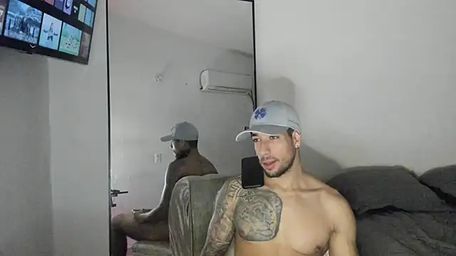 Snapshot of ThiagoLugo chatting on September 29, 3:39 pm ThiagoLugo online show from September 29, 3:39 pm