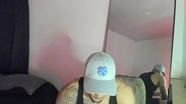 Snapshot of ThiagoLugo chatting on October 10, 5:06 am ThiagoLugo online show from October 10, 5:06 am