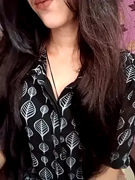 Queen Pooja7 online show from September 17, 5:03 pm