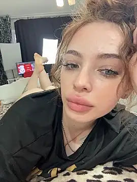 Snapshot of Hannah_xBaby chatting on March 24, 1:27 pm Hannah xBaby online show from March 24, 1:27 pm