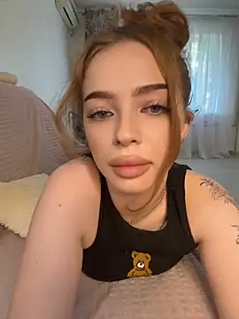 Hannah xBaby online show from July 8, 8:08 am