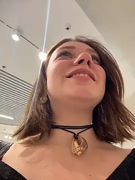 lucy-joy online show from September 26, 8:29 am