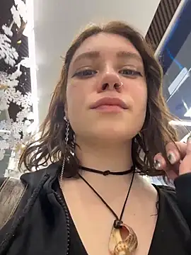 Snapshot of lucy-joy chatting on December 20, 9:16 am lucy-joy online show from December 20, 9:16 am