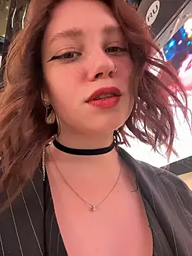 Snapshot of lucy-joy chatting on January 16, 8:29 am lucy-joy online show from January 16, 8:29 am