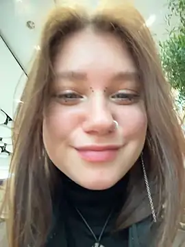 Snapshot of lucy-joy chatting on May 1, 7:46 am lucy-joy online show from May 1, 7:46 am