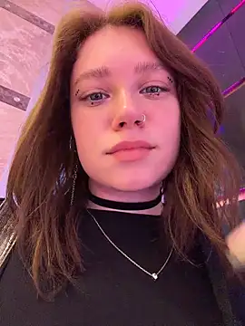 Snapshot of lucy-joy chatting on June 3, 9:23 am lucy-joy online show from June 3, 9:23 am