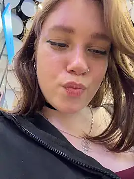 lucy-joy online show from June 19, 10:41 am