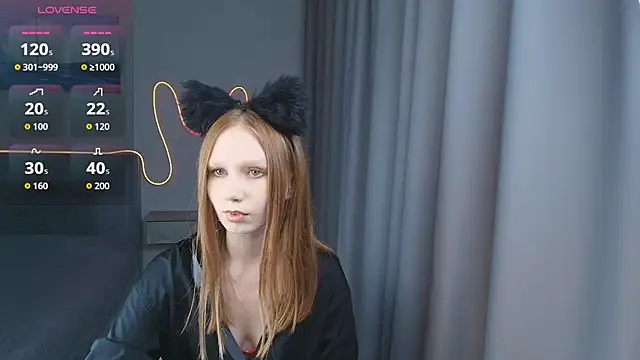 FoxyMira online show from September 23, 1:25 pm