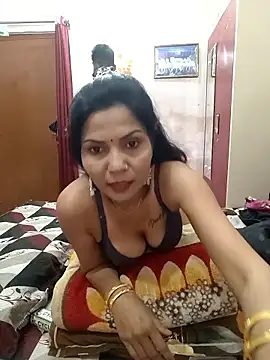 Yourhotsweetgirl online show from March 11, 7:36 am