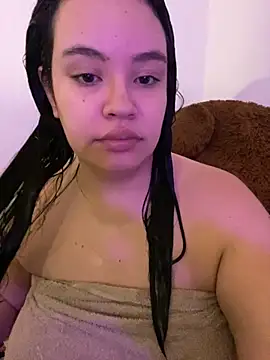 Emily Taylor2 online show from November 26, 2:56 am