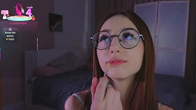 AvrilLeMell online show from October 18, 10:21 pm