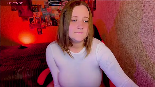 NaomiRey1 online show from March 28, 4:28 pm