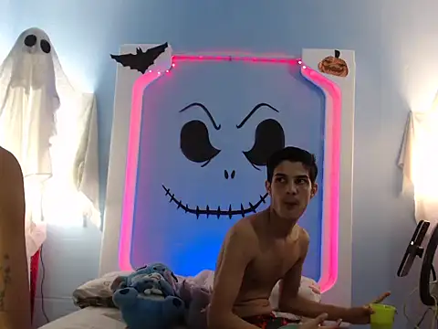 Snapshot of gabo_hotboy chatting on October 7, 12:41 am gabo hotboy online show from October 7, 12:41 am