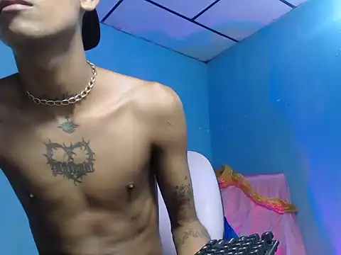 Snapshot of gabo_hotboy chatting on November 26, 6:47 am gabo hotboy online show from November 26, 6:47 am