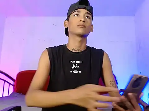 Snapshot of gabo_hotboy chatting on March 21, 7:02 am gabo hotboy online show from March 21, 7:02 am