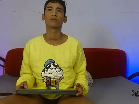 Snapshot of gabo_hotboy chatting on March 22, 7:23 am gabo hotboy online show from March 22, 7:23 am