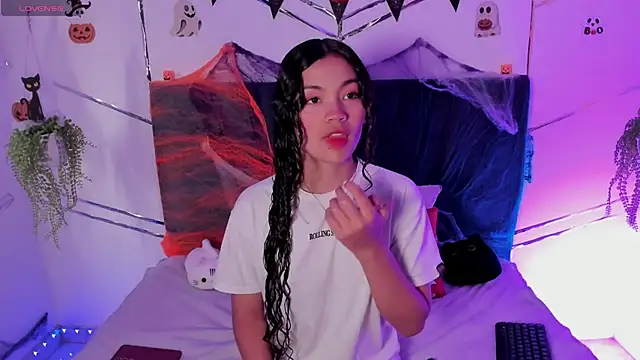 Camilla Miller01 online show from October 16, 1:23 pm