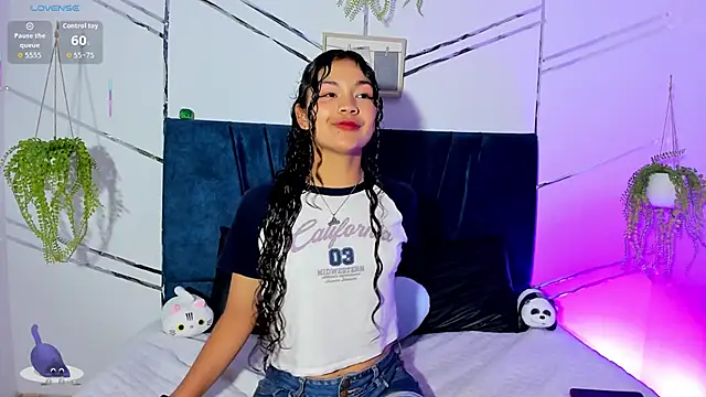 Camilla Miller01 online show from November 21, 6:28 pm