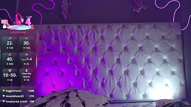 Megan  cole1 online show from October 6, 11:51 am