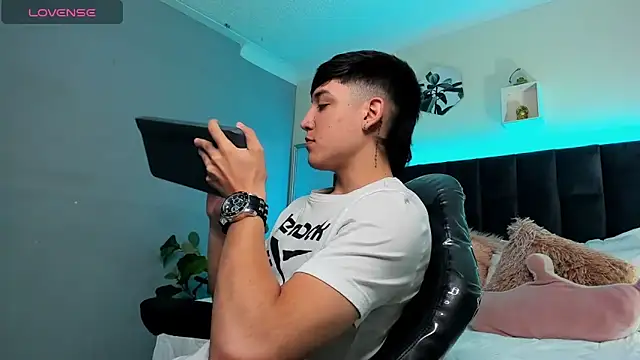 Ares di martin online show from October 6, 2:14 pm